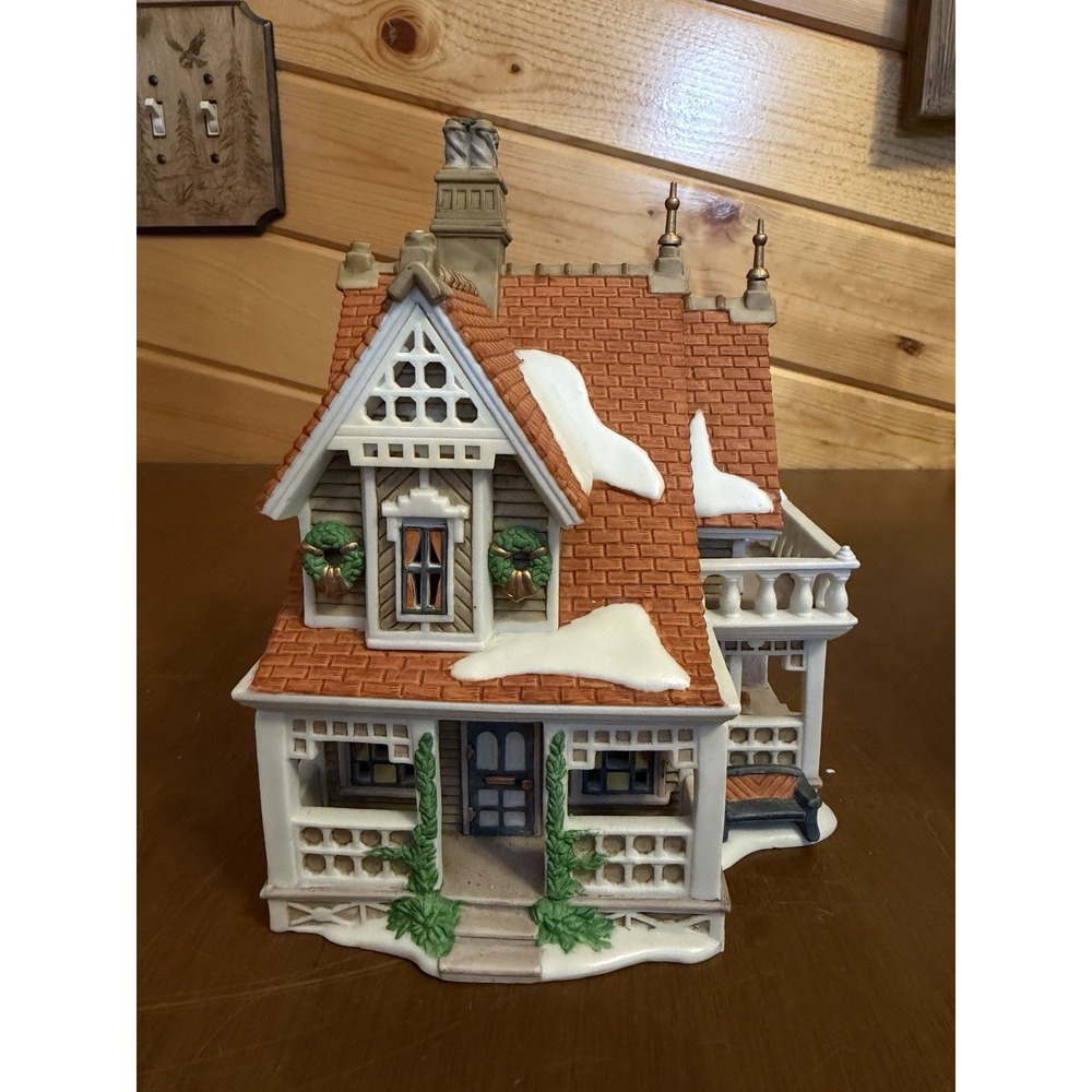 Dept 56 New England Series Bobwhite Cottage #56576 Lighted Building Box
